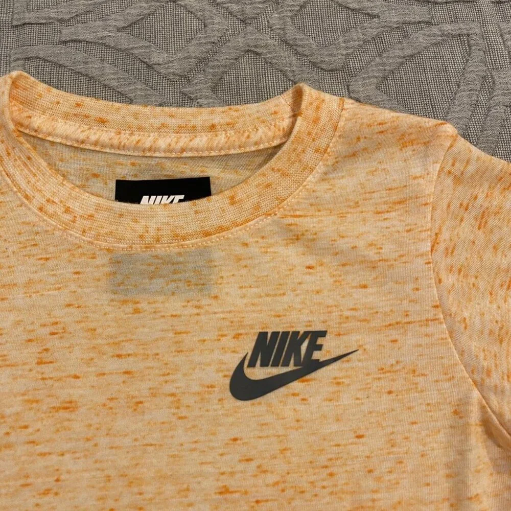 Nike Sz 4 Orange Crewneck Tee Shirt